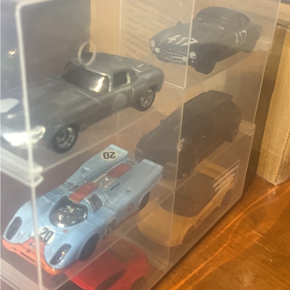 1:64 Scale Diecast Vehicles or Action Figures Plastic Wall & Table Display 4x - Picture 4 of 5